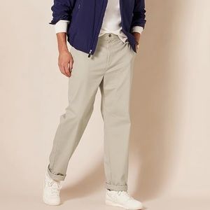 Amazon Essentials Men Classic-Fit Wrinkle Resistant Flat-Front Chino Pant Khaki